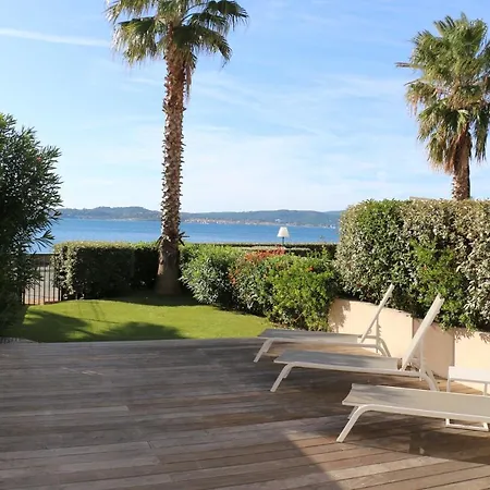 Daire New Caprica Sainte-Maxime